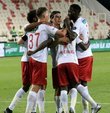 Temsilcimiz Demir Grup Sivasspor, UEFA Avrupa Konferans Ligi gruplarının ilk haftasında bugün Çekya ekibi Slavia Prag